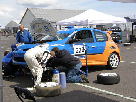 Team Sally Racing.